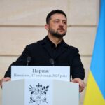 «Ампутация или смерть». Три вывода The Economist о скандале, угрожающем Украине