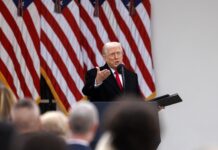 Трамп отправил Уиткоффа говорить с Путиным о мирном плане, а Дрисколла – в Украину