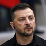 Зеленский прибыл с визитом в Турцию, где его встретил Умеров