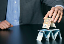 Нацкомиссия определила пять ключевых признаков финансовой пирамиды