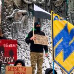 Мариупольцы по всей стране вышли на акции в поддержку военнопленных и пропавших без вести, — ФОТО