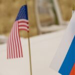 Первый пошел: США начинают постепенно снимать санкции с России