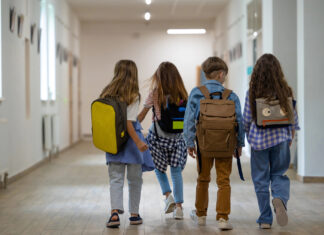 Слідство.Інфо: В Киеве при монастыре действует «школа», где учат по советским учебникам