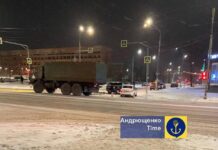 Из-за оккупированного Мариуполя россияне перебрасывают военную технику на фронт, — ФОТО