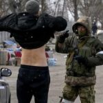 Оккупанты усилили проверки гражданских мужчин на захваченной части Донбасса, — «Желтая Лента»