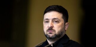 Зеленский ждет реакции США на нарушение Россией просьбы Трампа