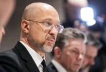 Шмыгаль: Есть риски, что графики отключений ухудшатся, РФ готовит новые атаки в ближайшую неделю