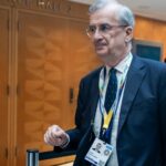 Глава Банка Франции неожиданно подал в отставку: возглавит благотворительный фонд