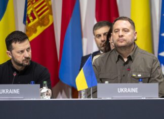 «Свои причины». Зеленский отрицает, что уволил Ермака из-за обысков НАБУ