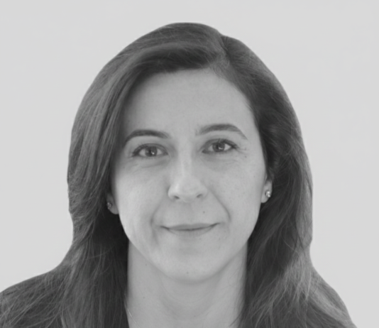 Слабый доллар, противоречивая политика: рынки рассматривают США как экономику с высоким риском