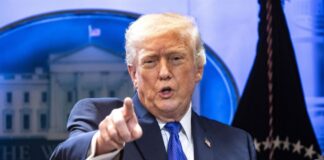 Трамп решил повысить свои новые пошлины до 15%