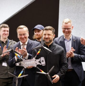 Зеленский «приоткрыл завесу» первого немецко-украинского завода дронов для ВСУ (видео)