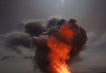 В Крыму ночью раздавались стрельба и взрывы