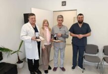 Общественное движение Мариуполя наградило врачей за спасение людей во время блокады, — ФОТО