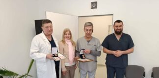 Общественное движение Мариуполя наградило врачей за спасение людей во время блокады, — ФОТО