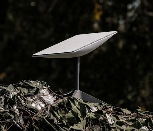 Оккупанты давят на жителей оккупированных территорий и родственников пленных через Starlink