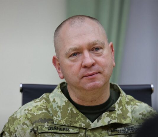 Экс-глава Госпогранслужбы Дейнеко уволился со службы по решению ВВК