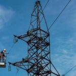 За четыре года войны в Донецкой области восстановили 1,2 тысячи подстанций и почти 30 тысяч километров линий