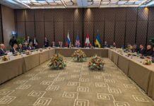 Украина и РФ обсудили новый формат вывода войск с Донбасса, — NYT