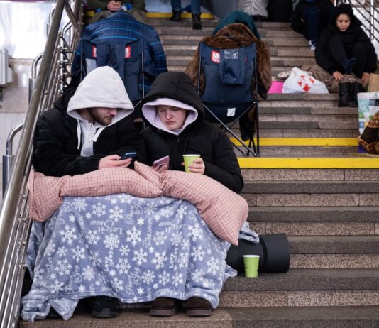 Киев атаковали баллистикой, в городе слышали взрывы