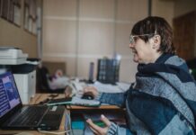 Повышение зарплат учителей на доплаты не влияет? Кто имеет право на 2000 и 4000 гривен