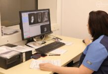 Гауляйтер Кольцов анонсирует модернизацию больницы на фоне коллапса в Мариуполе.