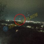 В оккупированном Мариуполе слышны взрывы. В разных районах видны вспышки в небе