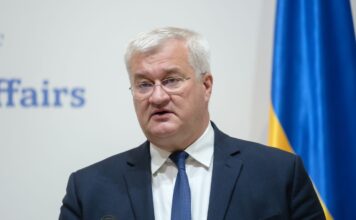 МИД ответил Орбану и Фицо: ультиматумы следует отправлять в Кремль, а не в Киев