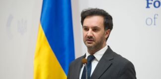 «Похожи на наркоманов»: в МИД ответили на упреки Орбана и Фицо о нефти из России