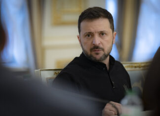 Зеленский предупредил о возможном массированном ударе РФ