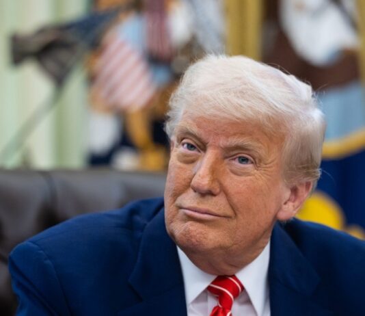 Трамп: Новые власти Ирана хотят говорить