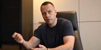 Бизнесмен Шкиль, который строит метро в Киеве, хочет купить банк