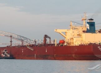 Канада добавила в санкционный список 100 нефтяных танкеров из российского «теневого флота»