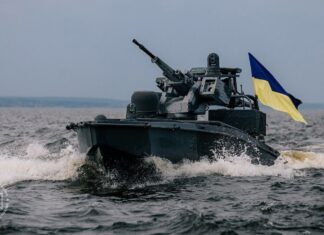 Зеленский заявил, что США предлагают и морские дроны, а МИД напомнил о нашем опыте на фоне Ормуза