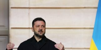 Зеленский заявил о 10 военных заводов в мире, которые строились «за спиной государства»