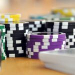 Минцифры предлагает запретить офлайн-букмекеров и изменить налог на выигрыши