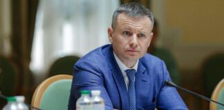 Кабмин разделил налоговый законопроект на три части: без НДС для ФОПов