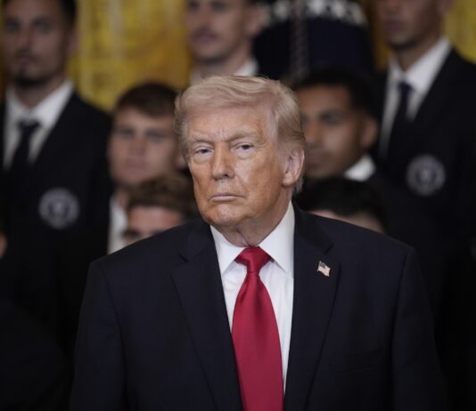 Bloomberg: Трамп осознал необходимость поддержки Европы теперь, когда ведет войну в Иране