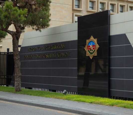 Азербайджан заявил, что предотвратил теракты Ирана: целями были синагога, нефтепровод, посольство