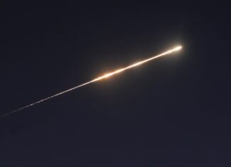 В Дубае погиб мужчина после атаки Ирана. КСИР заявил об ударе по «военной базе США»