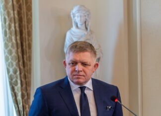 Фицо пригрозил «перенять эстафету» от Венгрии по блокированию 90 млрд евро для Украины