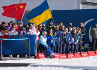 Паралимпийцы заявили о давлении на зимних играх: украинские символы просят прятать или забирают