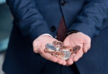 «Не можем прятать голову в песок». Гетманцев анонсировал на апрель закон о криптовалюте