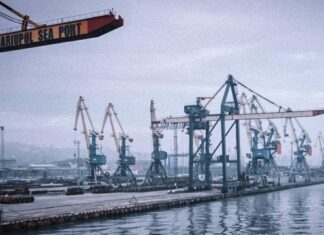 Мариупольский порт готовится к увеличению экспорта. Объявлен тендер на дно углубления