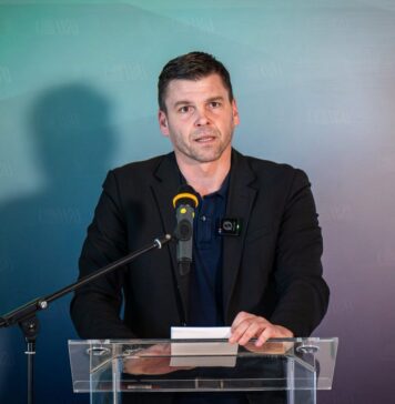 «Эта нефть наша»: венгры едут в Киев говорить о «Дружбе» и хотят проверить трубу