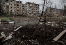 Россия стирает Константиновку с лица земли. Город под ежедневными ударами авиации, артиллерии и дронов, — ФОТО