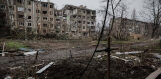 Россия стирает Константиновку с лица земли. Город под ежедневными ударами авиации, артиллерии и дронов, — ФОТО