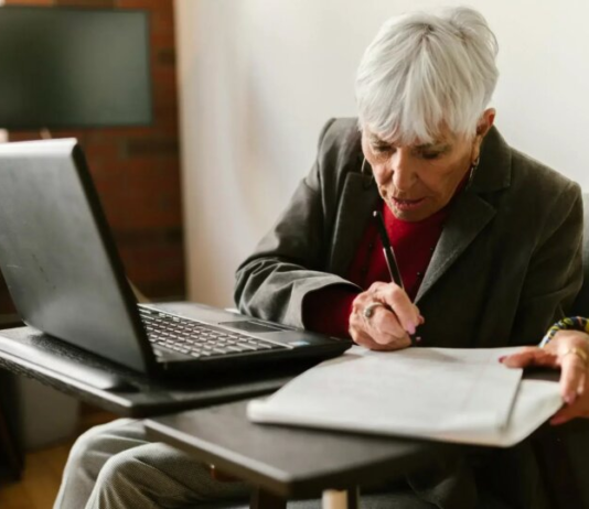 Пенсия-2026: сколько стажа нужно для выхода на заслуженный отдых и как его купить