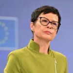 В Еврокомиссии назвали два условия для вступления Украины в ЕС