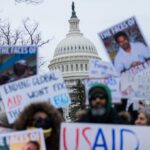 В США вспыхнула новая волна протестов под лозунгом «Без королей»